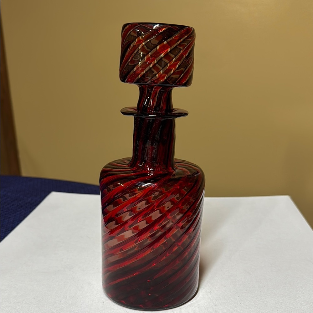 MURANO ITALIAN ART GLASS BAROVIER & TOSO STRIATO DECANTER 10” tall with stopper